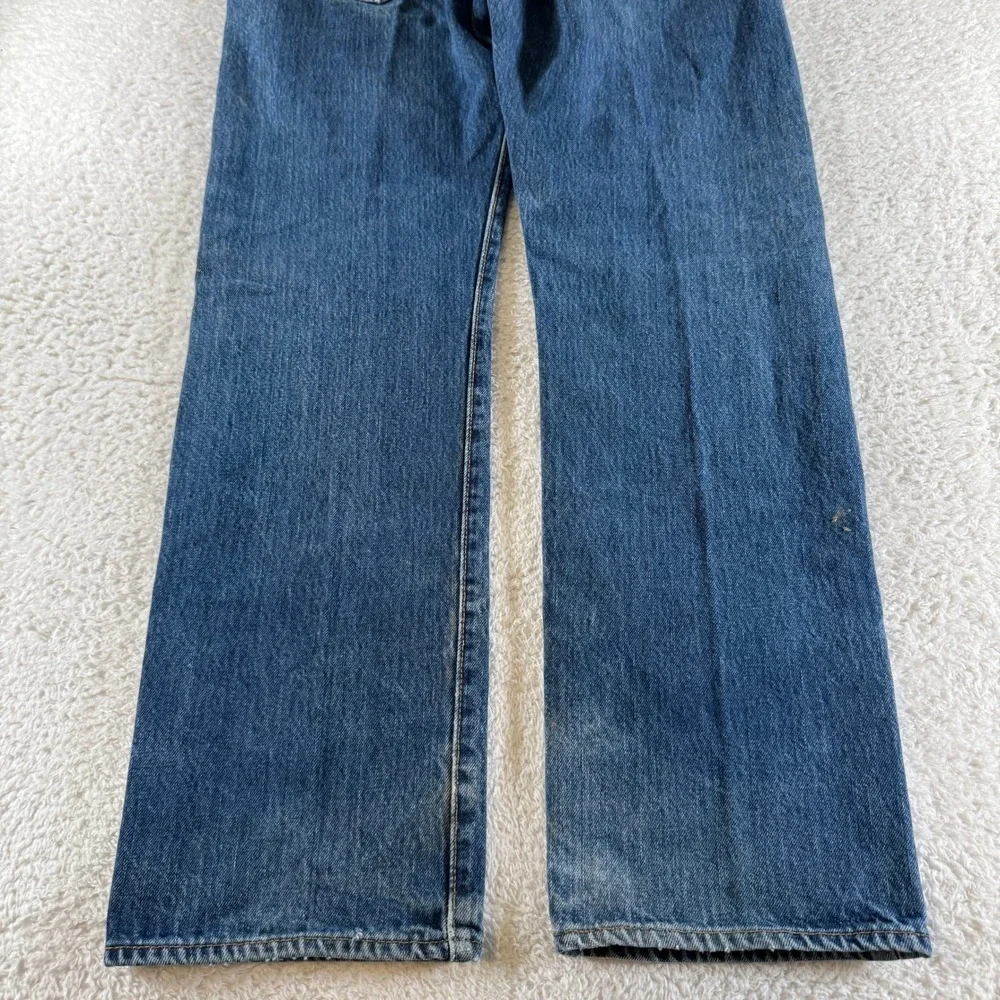 Levis 501 Jeans Mens 33x30 Blue Medium Wash Button Fly‎ Straight Distressed